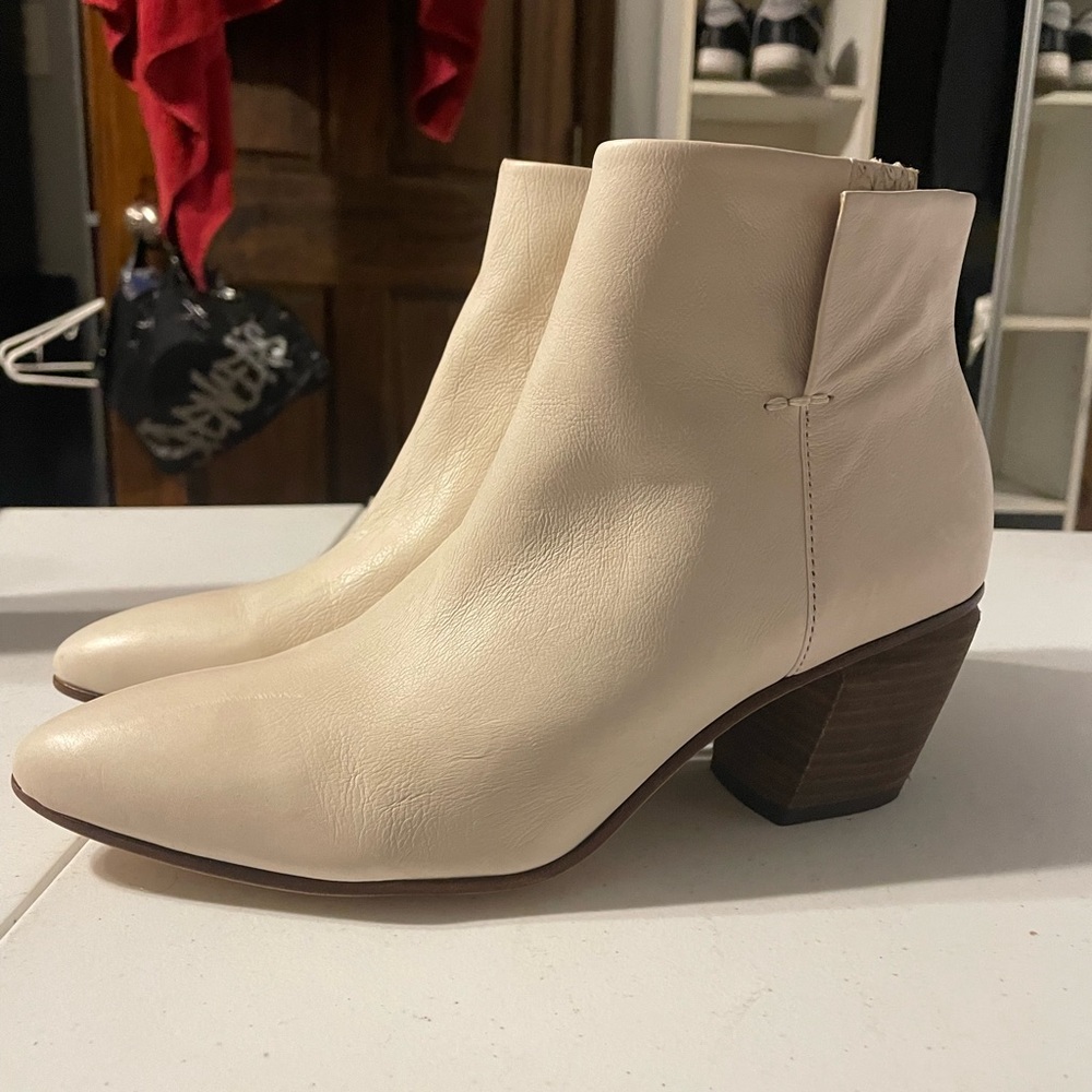 Sarto leather boots